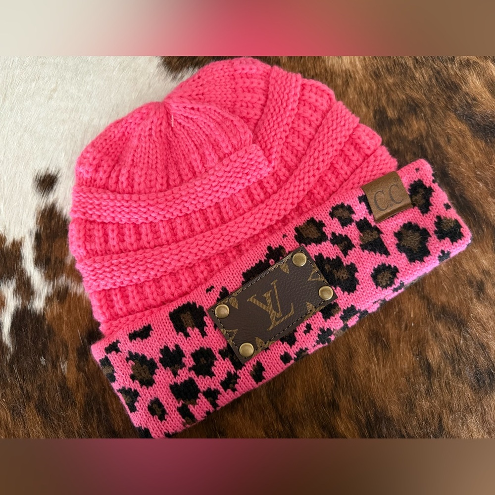 NWOT Keep It Gypsy Genuine Leather Design Patch Pink Leopard CC Beanie Hat